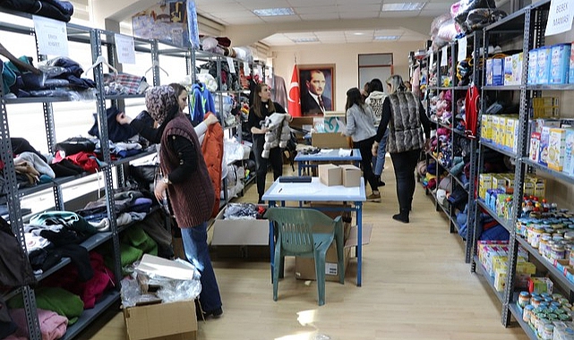 Edirne'de Depremzedeler İçin "Ücretsiz Market" Oluşturuldu
