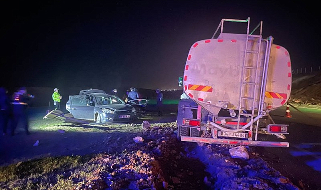 Tanker ile Otomobil Çarpıştı, 2 Ölü