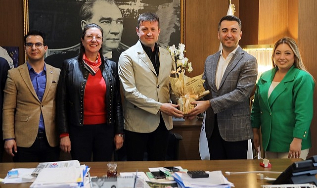 Cem Avşar Başkan Akay'ı Ziyaret Etti