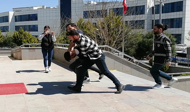 Polis Aracına Ateş Açan Zanlı Tutuklandı