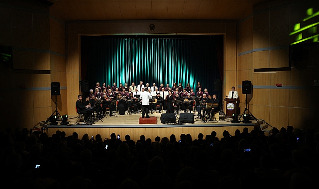 Edirne Musiki Derneği "80'ler, 90'lar" Konseri Düzenlendi