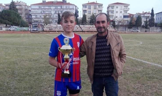 Tarlada Çalışan Baba ve 17 Yaşındaki Oğlu 1 Saat Arayla Öldü