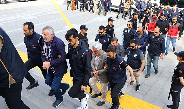 Terör Operasyonunda 21 Kişi Tutuklandı