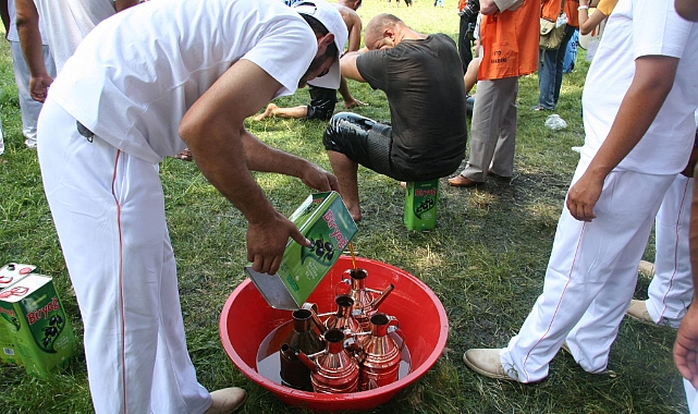 Bu Yıl Pehlivanlar 3 Ton Zeytinyağı İle Yağlanacak