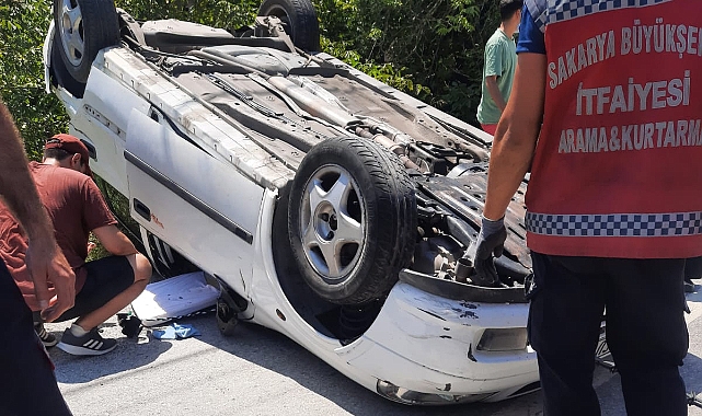 Sakarya'da Trafik Kazasında 4 Kişi Yaralandı