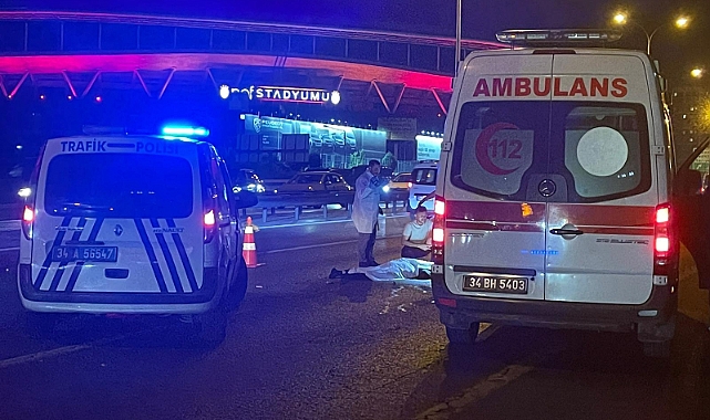Sarıyer'de Motosiklet Arızalı Otomobile Çarptı, 1 Ölü