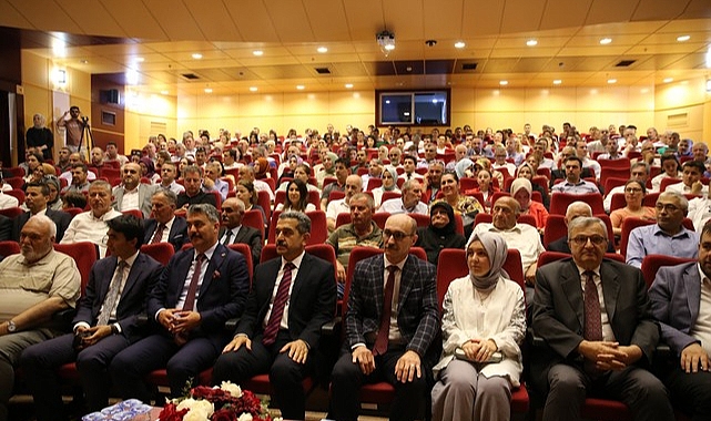 "Türkiye Yüzyılı'nın Kahramanları" Konferansı Düzenlendi