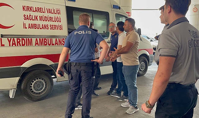 Acil Serviste Kavga! 1'i Polis 2 Yaralı