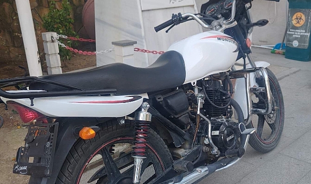 Çalıntı Motosikletle Hap Taşıyan 2 Kişi Yakalandı
