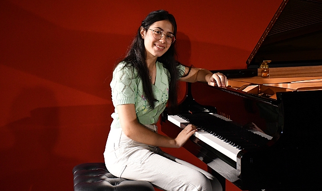 Genç Müzisyen Arya Su Konser Piyanisti Olmayı Hedefliyor