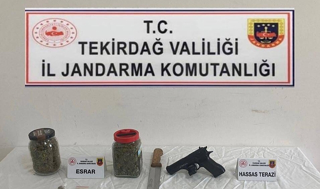 3 İlçede Uyuşturucu Satan 5 Kişi Yakalandı