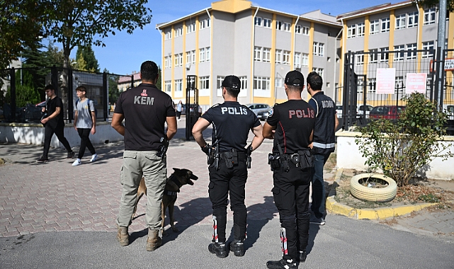 30 Okulun Çevresinde Eş Zamanlı Denetim