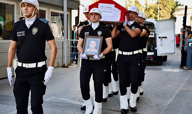 Kocaeli'de Kalp Krizi Geçirerek Hayatını Kaybeden Bekçi Son Yolculuğuna Uğurlandı