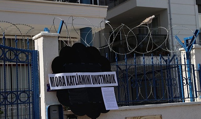 Yunanistan&#039;ın Edirne Konsolosluğu Önüne Siyah Çelenk Bırakıldı