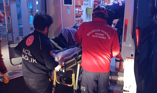 Balıkesir'de Otoyolda Trafik Kazasında 5 Kişi Yaralandı