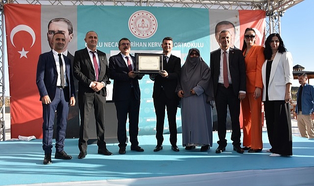 Necati-Perihan Kervancı Ortaokulu'nun Açılışını Bakan Tekin Yaptı