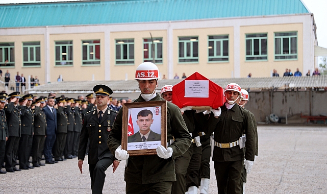 Şehit Asker Memleketine Uğurlandı