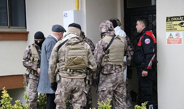 Eşini Silah Zoruyla Rehin Tutan Koca, Özel Harekat Polislerince Gözaltına Alındı