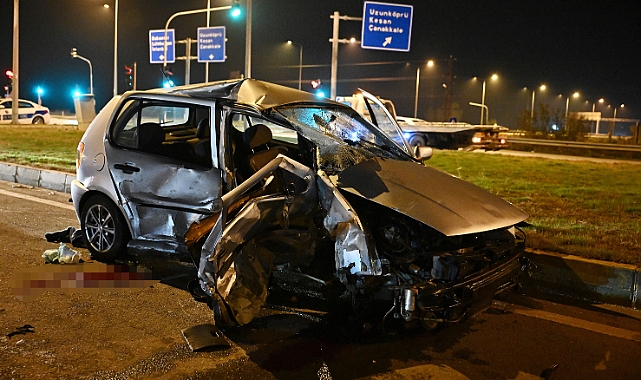 Otomobille Panelvan Çarpıştı, 1 Ölü 5 Yaralı