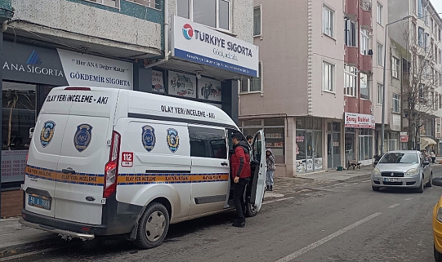 Tartıştığı Babasını Bıçakla Öldürdü