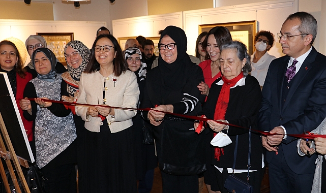 Yalova'da "100. Yıl 100 Eser Karma Sergisi" Açılışı Yapıldı