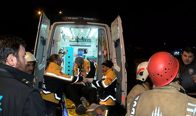 Ağaca Çarpan Otomobil Takla Attı, 3 Yaralı