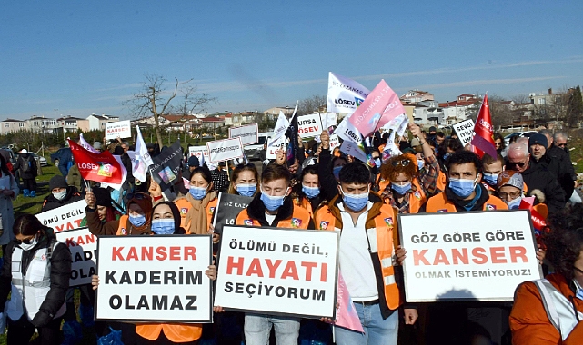 LÖSEV'den Kirli Akan Çorlu Deresi'nde 'Sen De Kansere Dur De' Etkinliği
