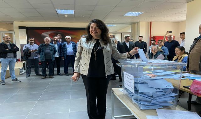 AK Parti Çanakkale adayı Jülide İskenderoğlu oyunu kullandı