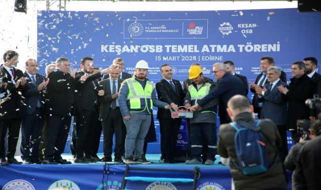 Bakan Kacır: Edirne'yi kültürde, turizmde, sanayide ve eğitimde öncü şehirlerimiz arasına katacağız