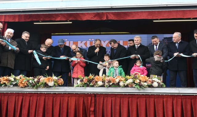 Bakan Özhaseki: Bunlar da deprem turistleriydi