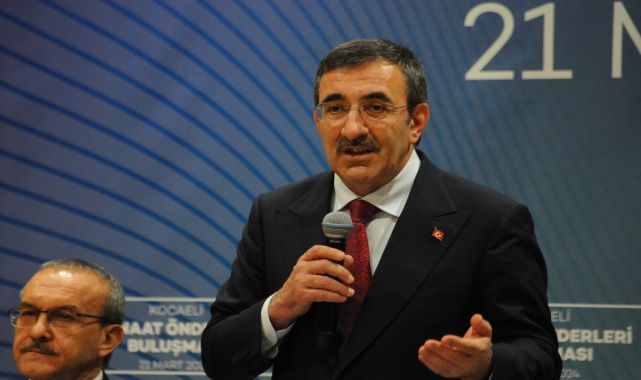 Cevdet Yılmaz: Laf edenler, algı oluşturanlar değil, gerçek belediyecilik yapanlar kazanacak