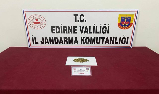 Durdurulan araçta uyuşturucu ele geçirildi