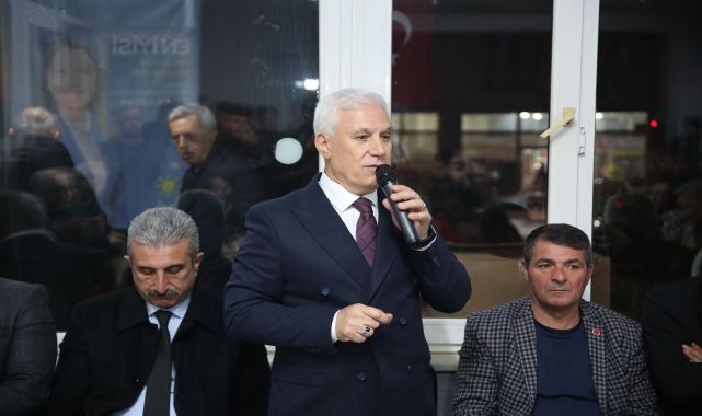 İnegöl&#039;de coşkuyla karşılanan CHP Bursa Büyükşehir Belediye Başkan Adayı Bozbey: Emekliler akıllarına seçimden seçime geliyor
