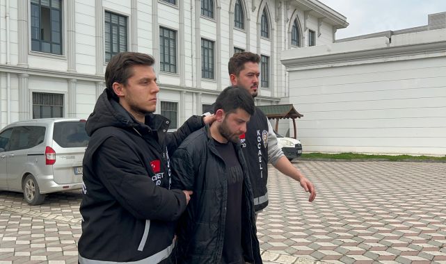 Kavga ettiği ağabeyini boğazından bıçaklayıp öldürdü