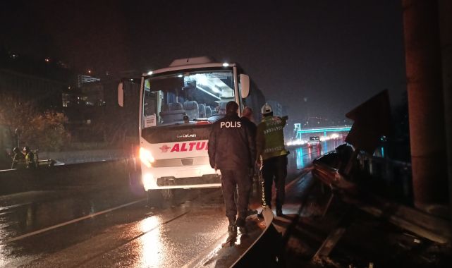 Sağanak nedeniyle kayganlaşan yolda minibüs bariyerlere çarptı: 1 yaralı