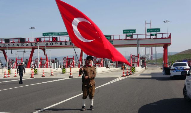 Şehitler için Çanakkale'ye yürüyen gazi torunu, 1915 Çanakkale Köprüsü'nden geçti