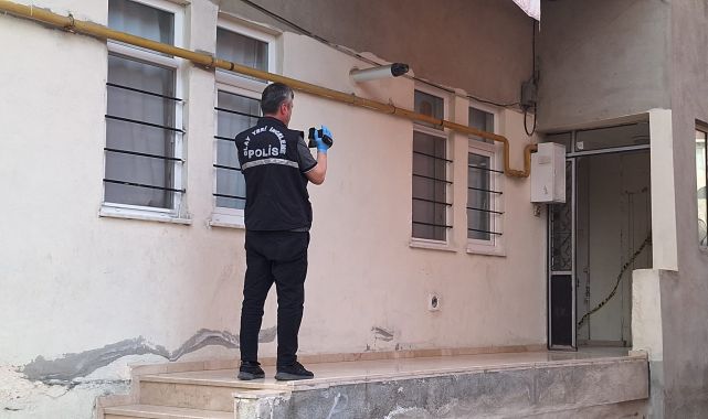 Tadilat yapılan evde çöken duvarın altında kalan Muhammed, öldü