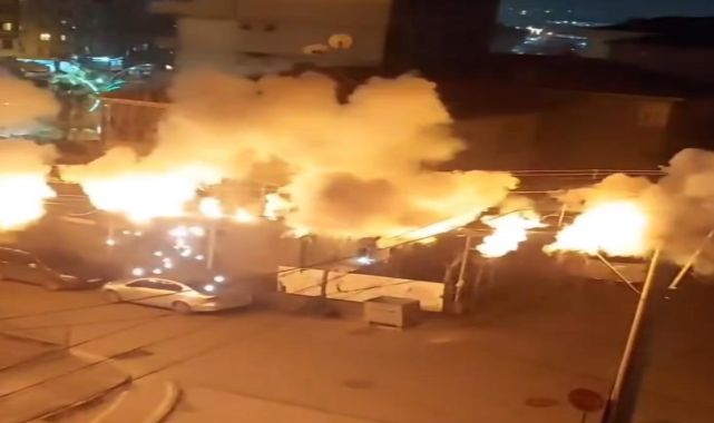 Trafoda patlama oldu, 10 sokak elektriksiz kaldı