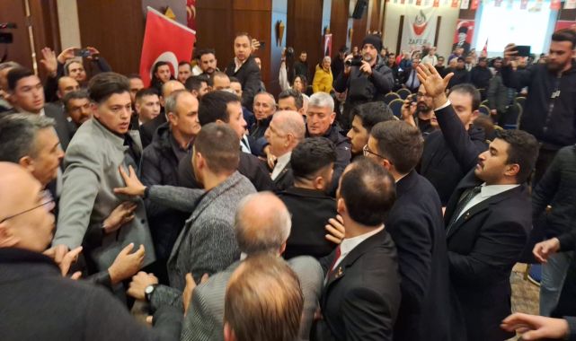 Zafer Partililerin kavga etmesi üzerine sinirlenen Özdağ: Afganlar mı geldi buraya, Suriyeliler mi girdi içeri