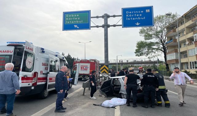 Bariyerlere çarpan otomobilin sürücüsü öldü