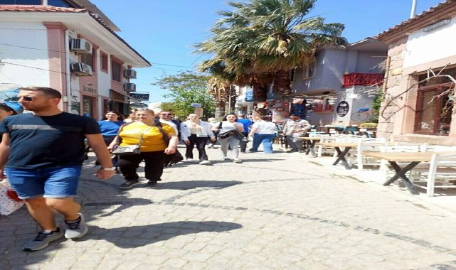Bayramda Cunda Adası'na tatilci akını