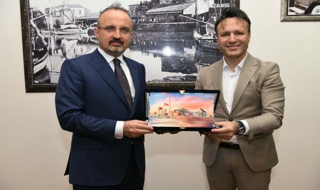 Bülent Turan: Biz hala Türkiye&#039;yi yöneten partiyiz