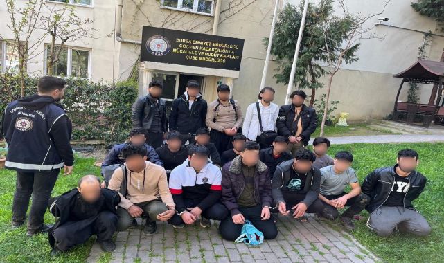 Bursa'da yakalanan 19 kaçak göçmeni çalıştıran 2 şüpheliye gözaltı