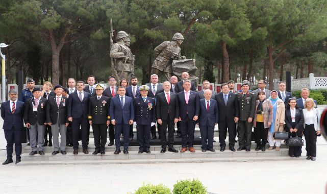 Çanakkale Kara Savaşları&#039;nın 109&#039;uncu yıl dönümünde şehitler anıldı