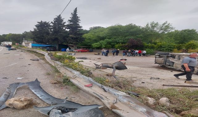 Cipin arkadan çarptığı otomobilden savrulan kadın öldü, 1'i bebek 7 kişi yaralı