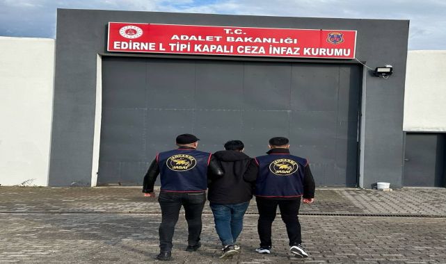 Edirne’de 20 yıl hapis cezasıyla aranan Pakistanlı yakalandı