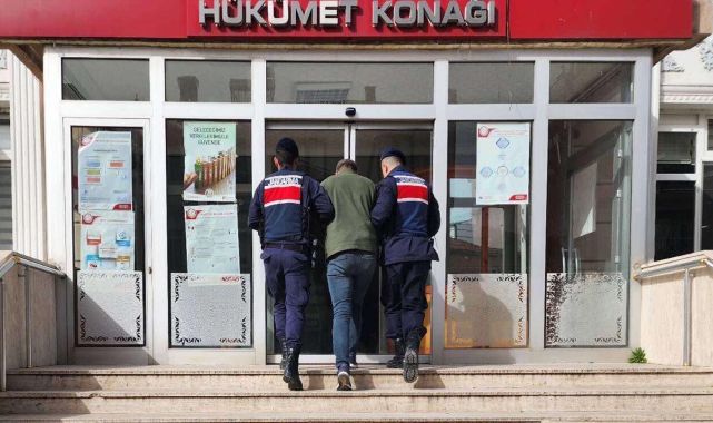Edirne'de aranan 2 şüpheli Yunanistan'a kaçarken yakalandı