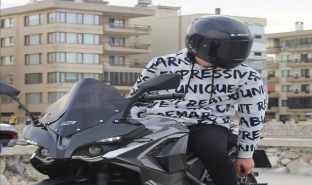 Ekskavatöre çarpan motosikletin sürücüsü hayatını kaybetti