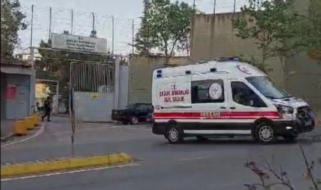 Çarşafları yakarak zehirlenen 2 mahkum hastaneye kaldırıldı