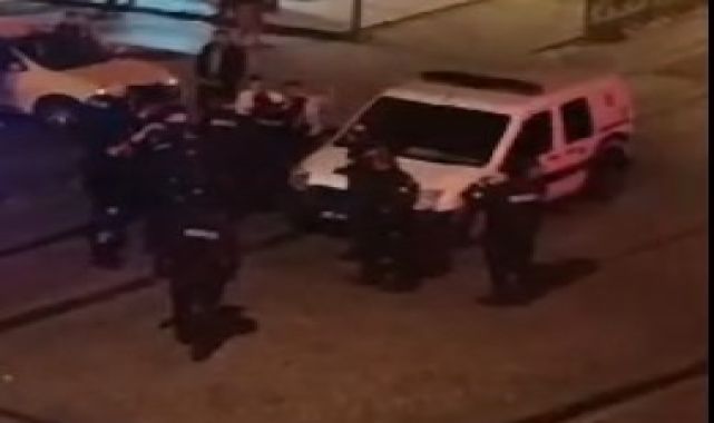 Gözaltı sırasında kendilerine saldıran şüphelilere karşı sınırı aşan 3 polise uzaklaştırma